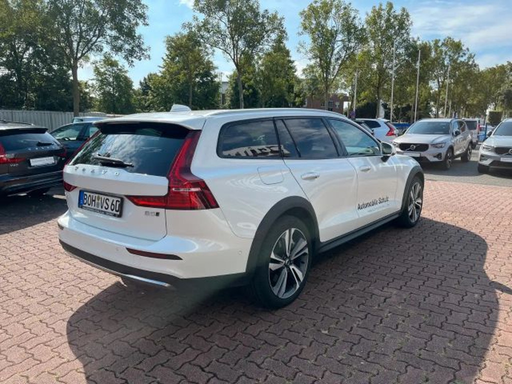 Volvo V60 Cross Country