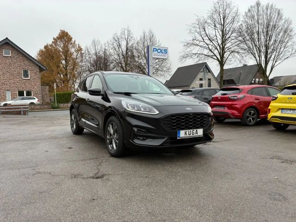 Ford Kuga 2023 Benzine