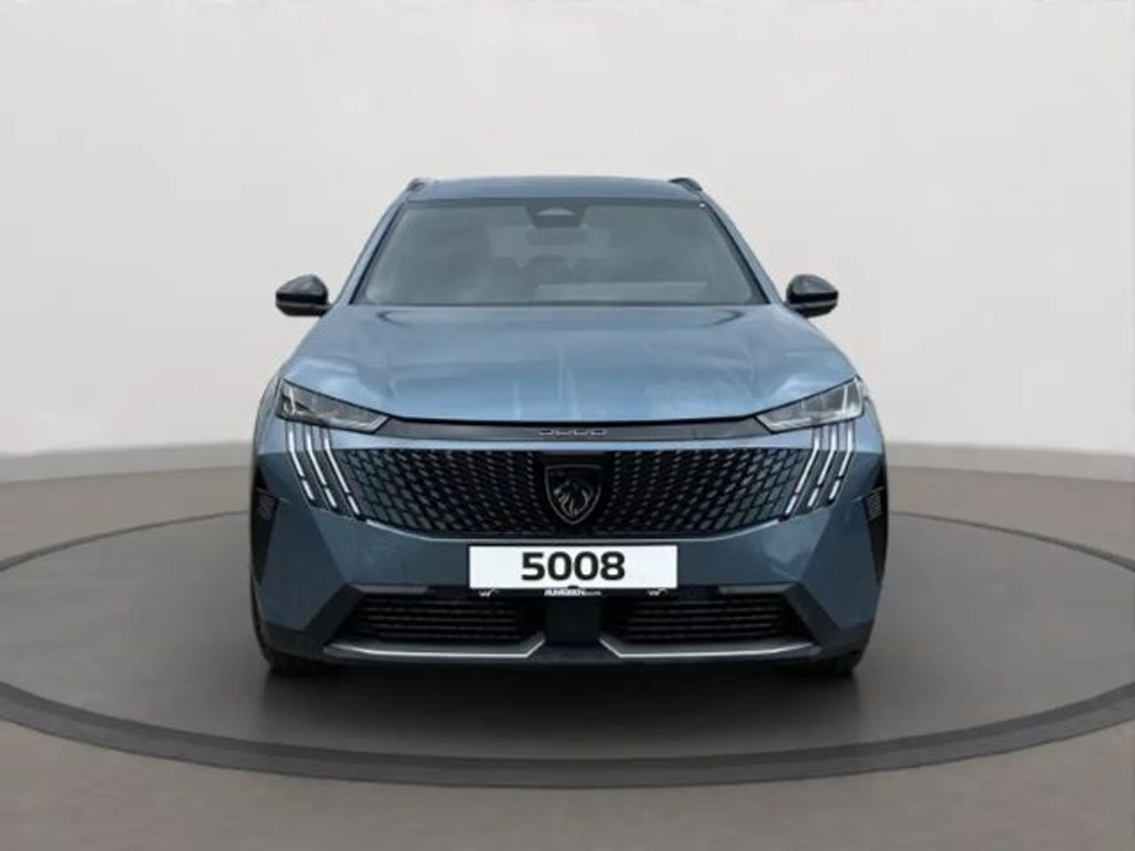 Peugeot E-5008
