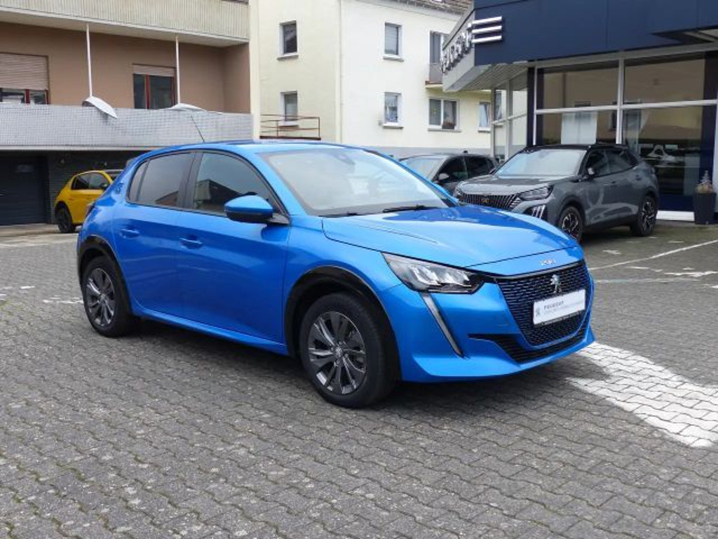 Peugeot e-208