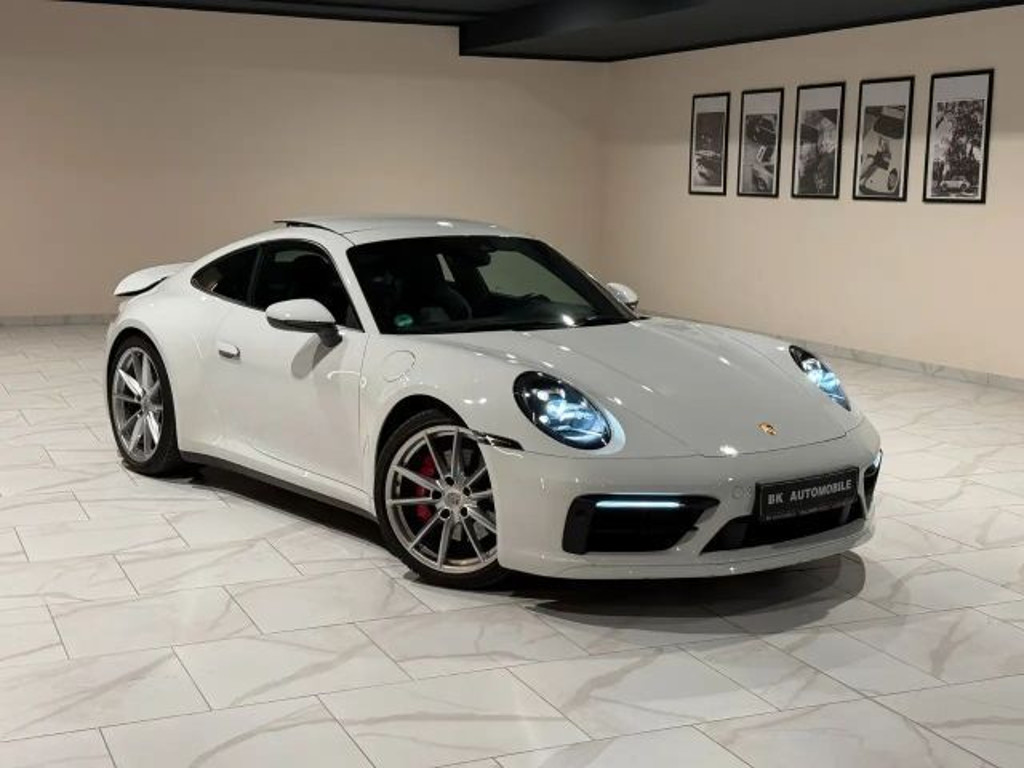 Porsche 992