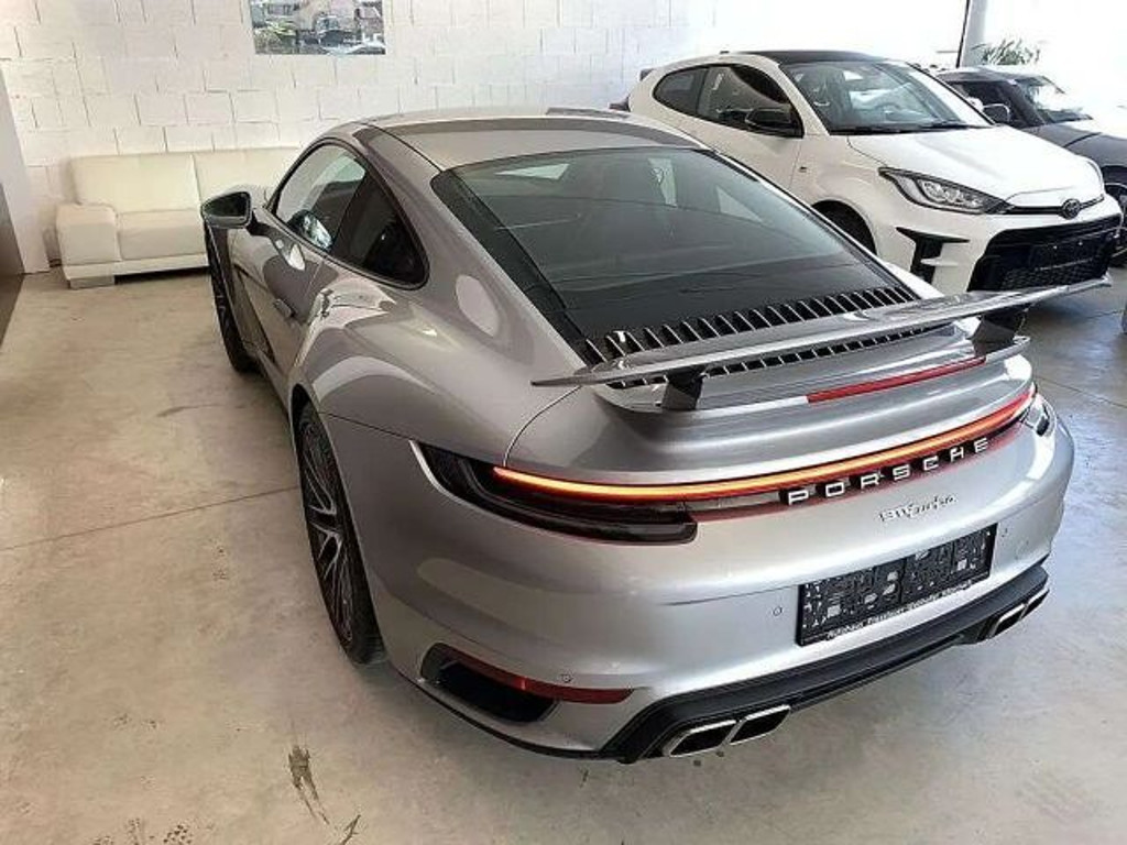 Porsche 992