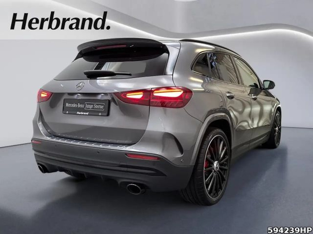 Mercedes-Benz GLA-Klasse