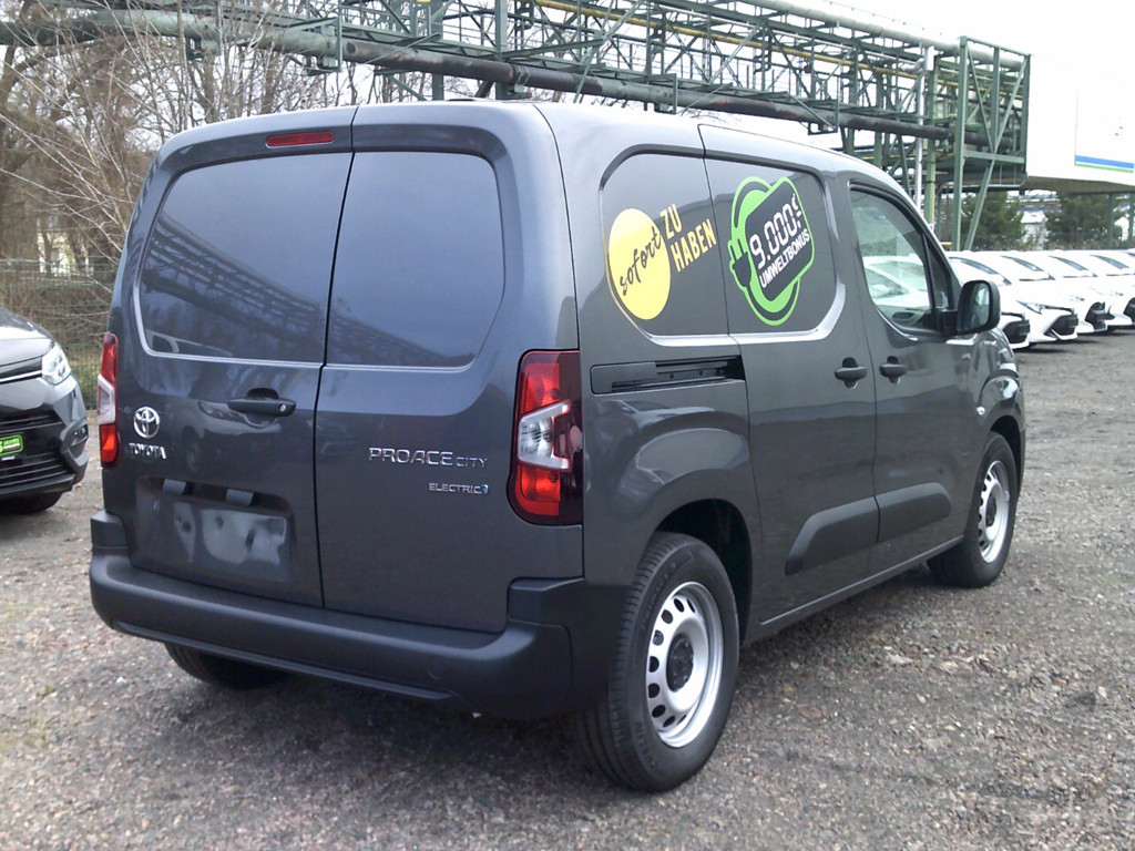 Toyota Proace City EV