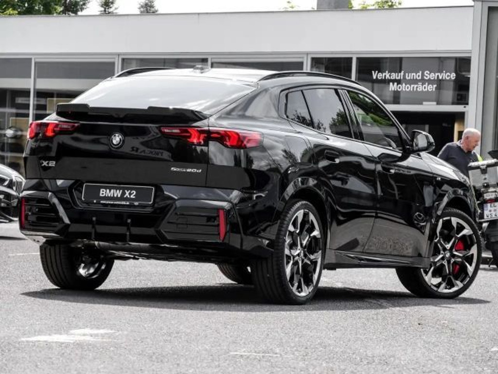 BMW X2