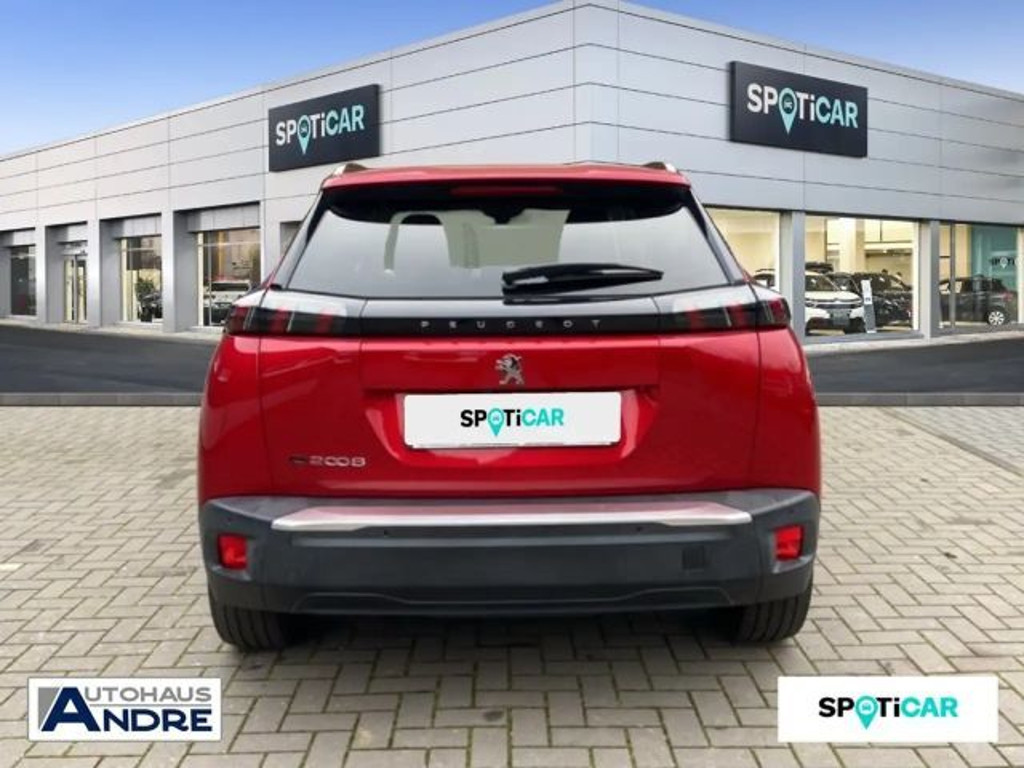 Peugeot e-2008