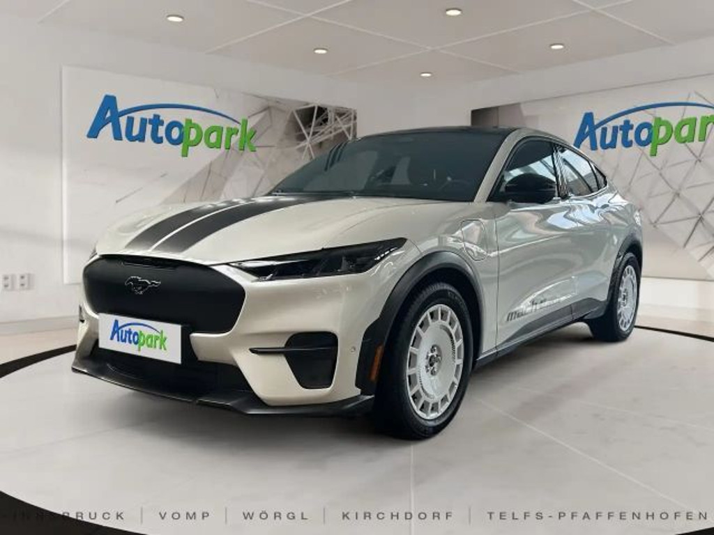 Ford Mustang Mach-E 2025 Elektrisch