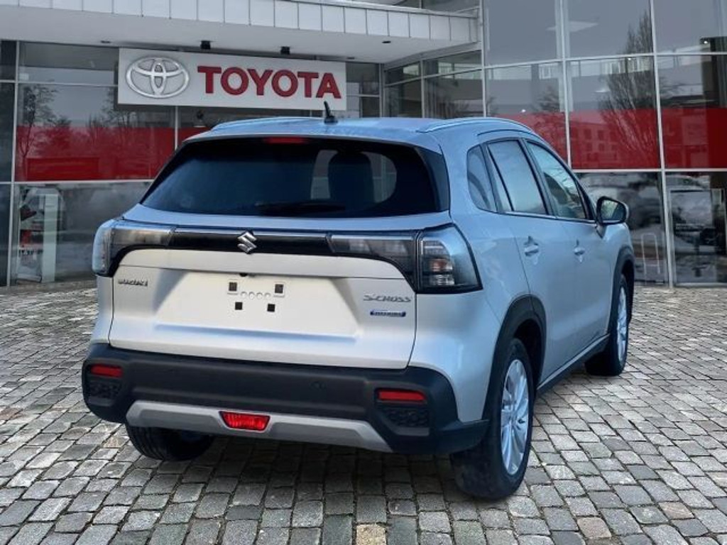Suzuki S-Cross