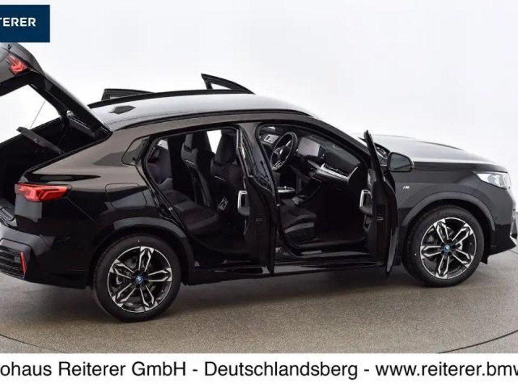 BMW iX2
