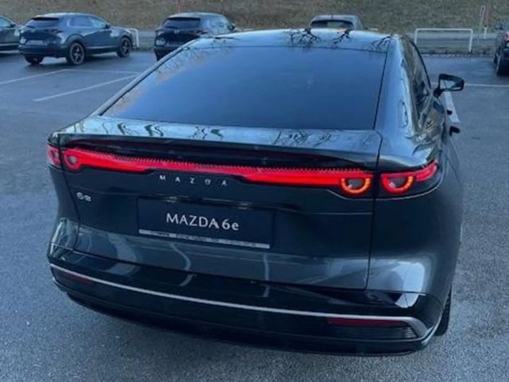 Mazda 6e