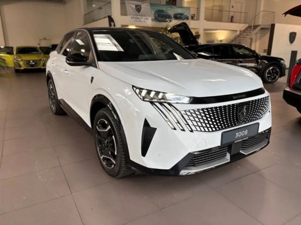 Peugeot E-3008