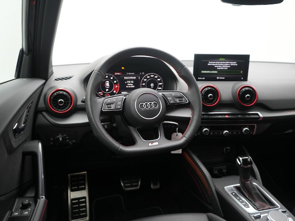 Audi SQ2