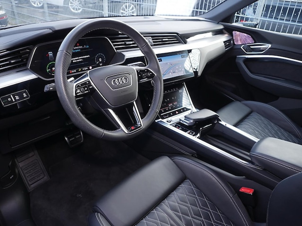 Audi Q8 e-tron