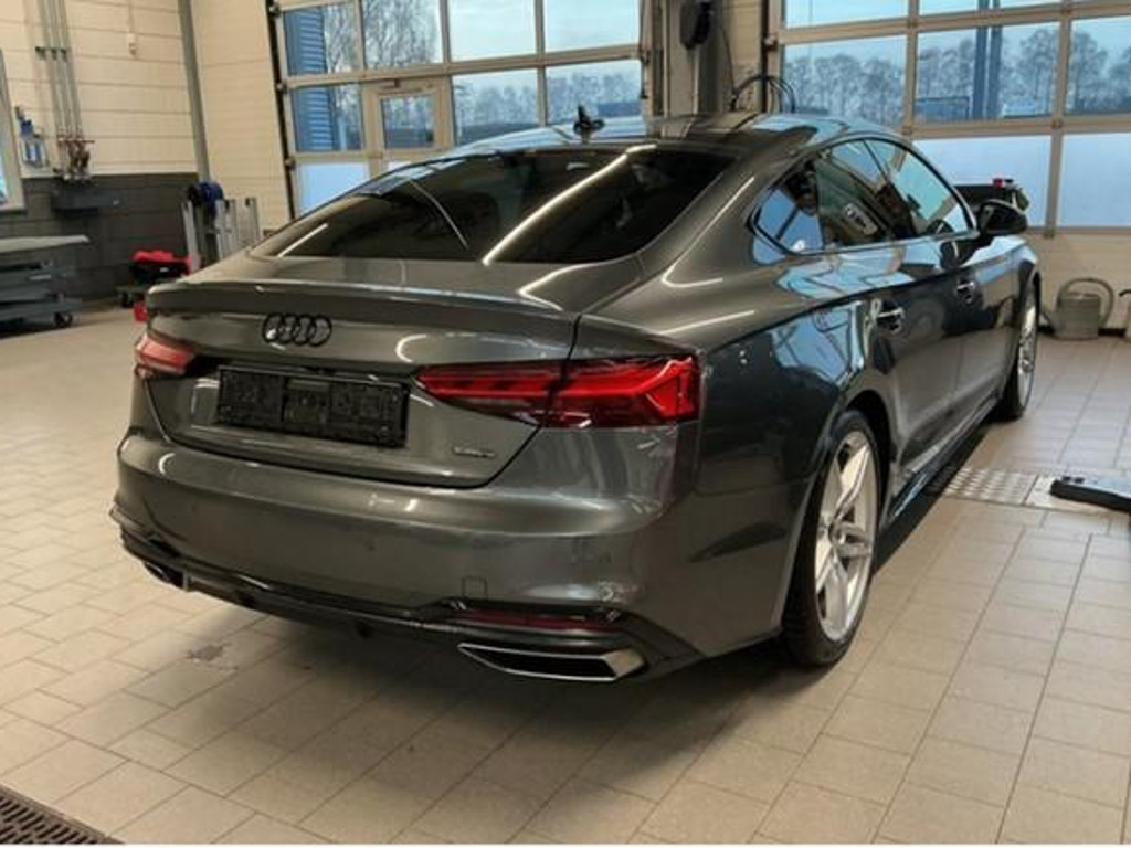 Audi A5 2023 Benzine