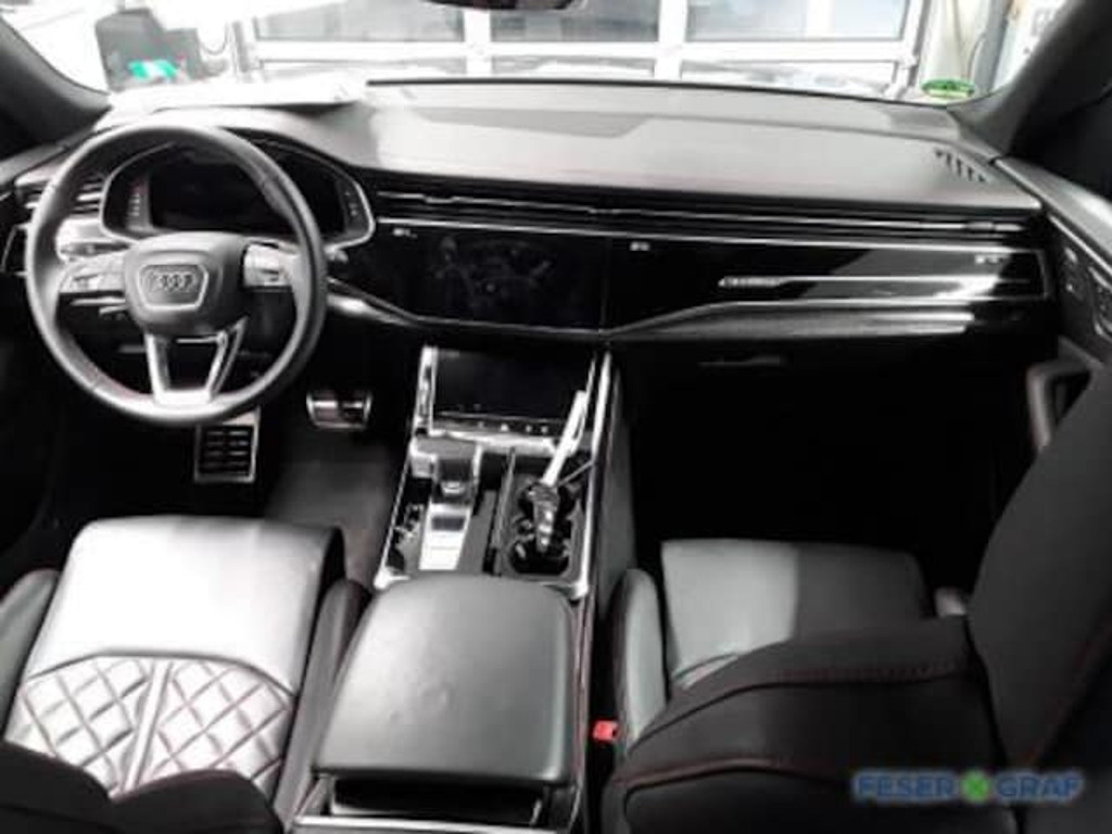 Audi SQ8