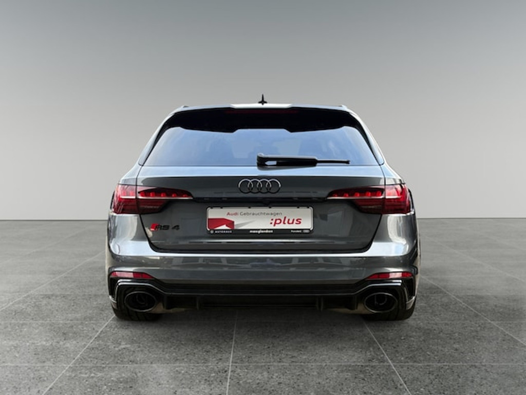 Audi RS4