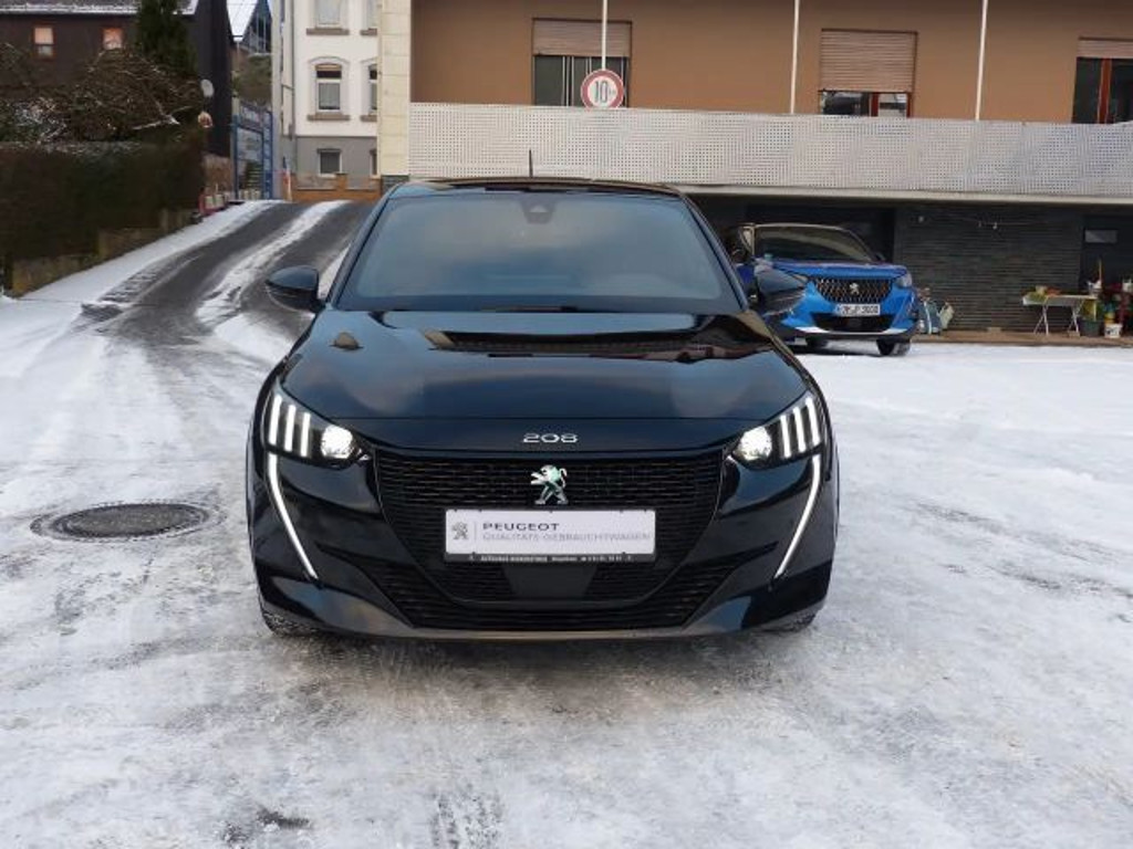 Peugeot e-208