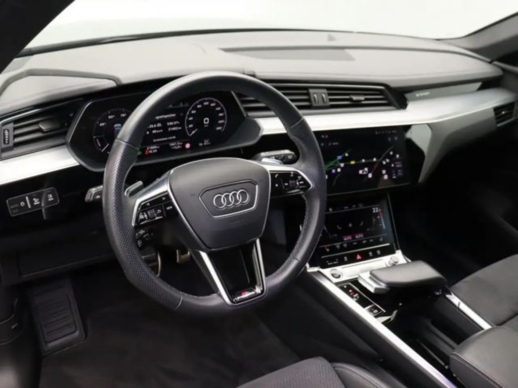 Audi Q8 e-tron