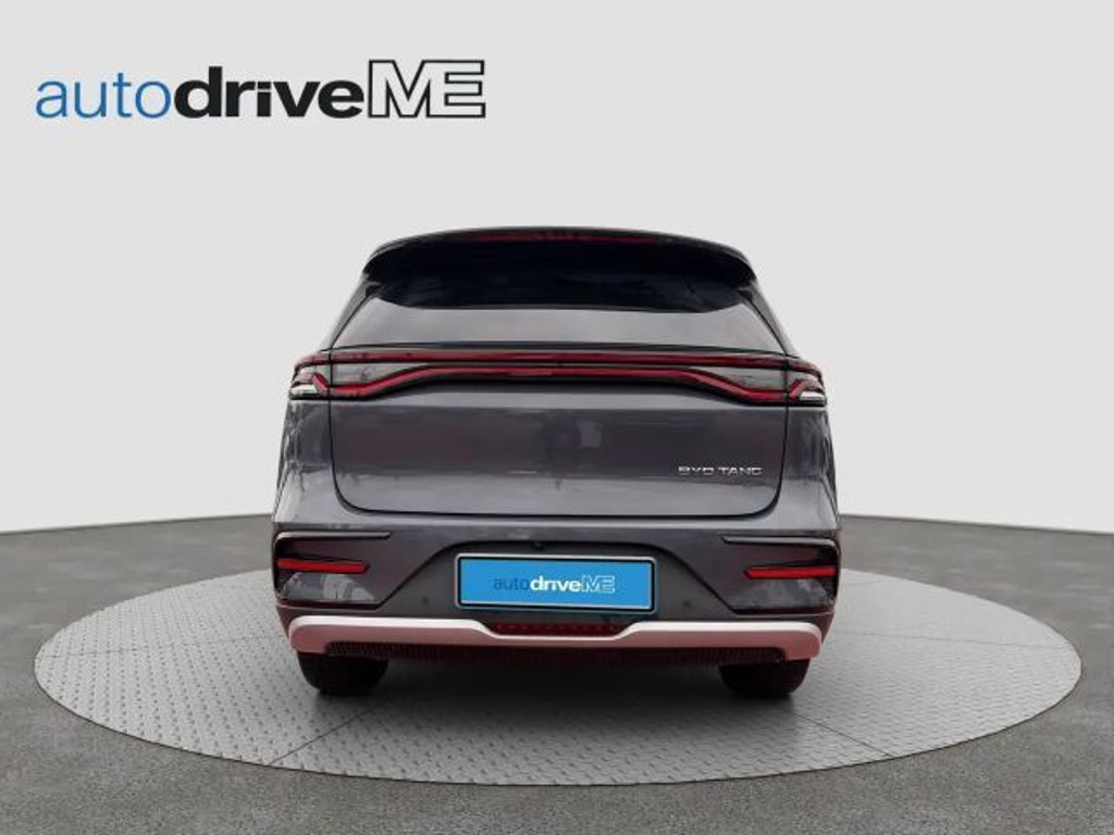 BYD Tang