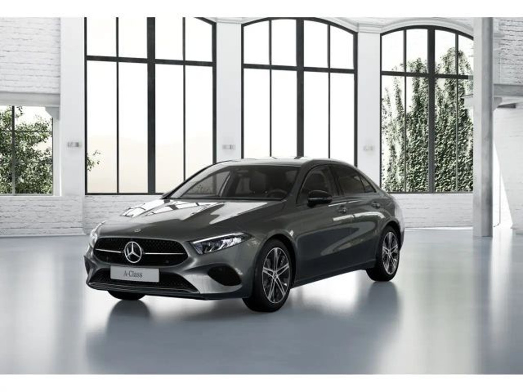 Mercedes-Benz A-Klasse 2024 Benzine