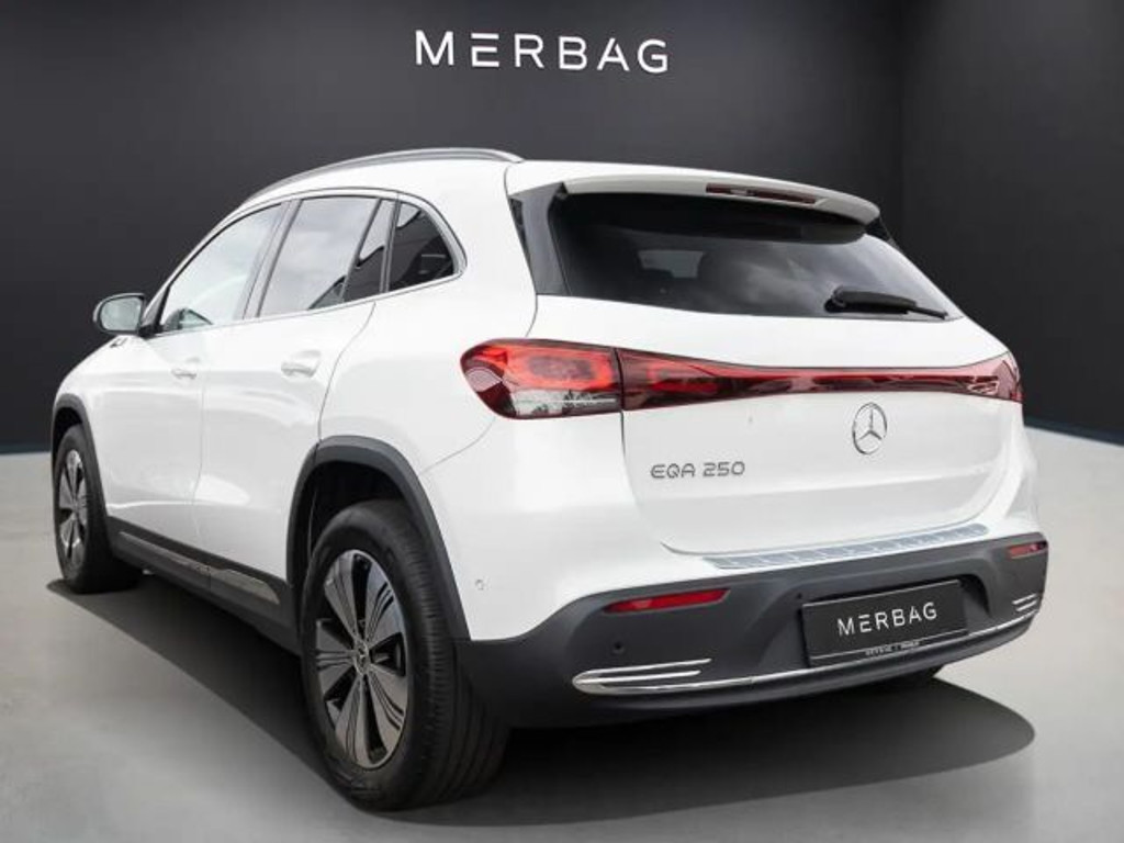 Mercedes-Benz EQA
