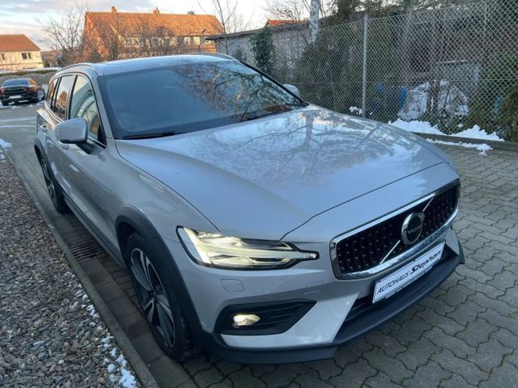 Volvo V60 Cross Country