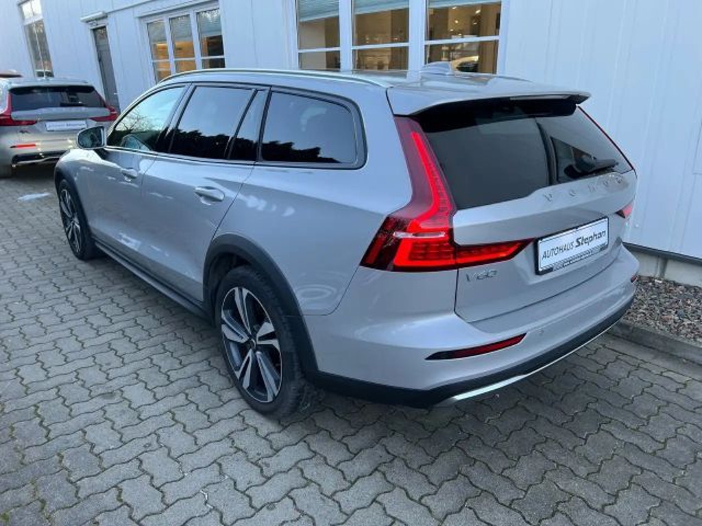 Volvo V60 Cross Country