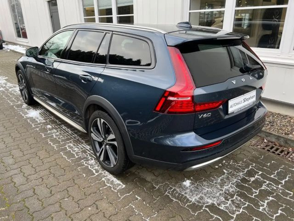 Volvo V60 Cross Country