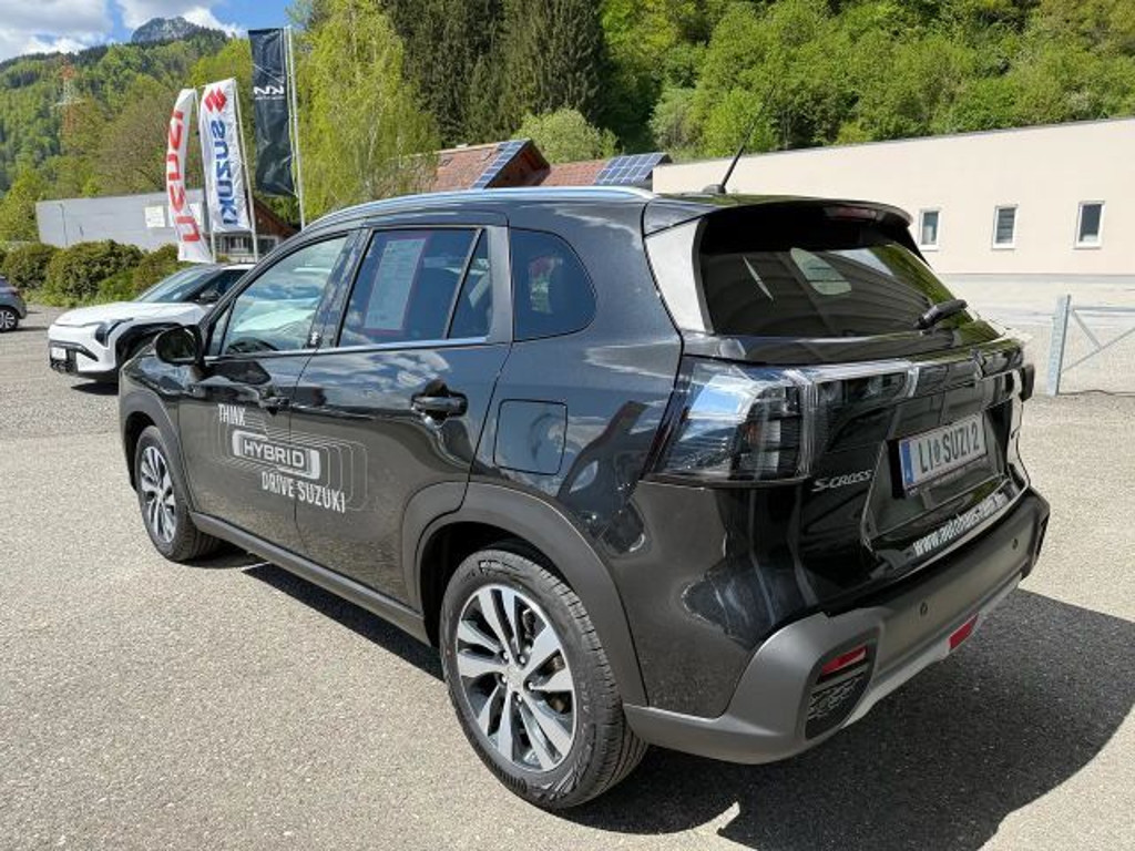 Suzuki S-Cross
