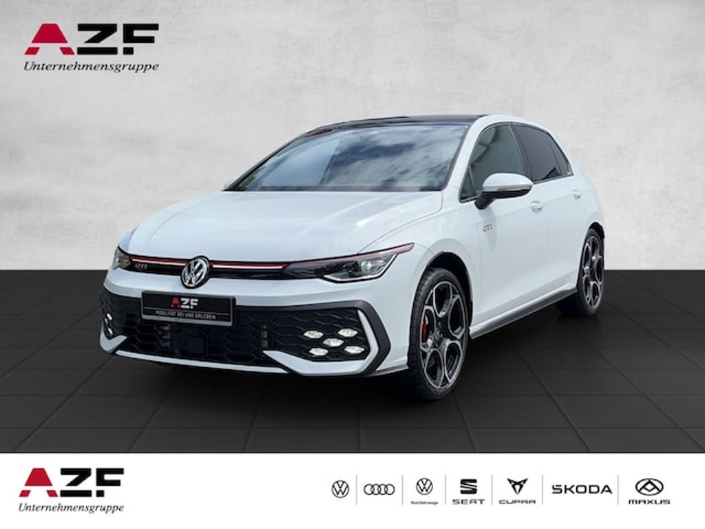 Volkswagen Golf 2025 Benzine