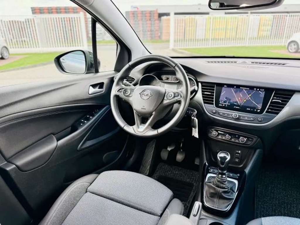 Opel Crossland X