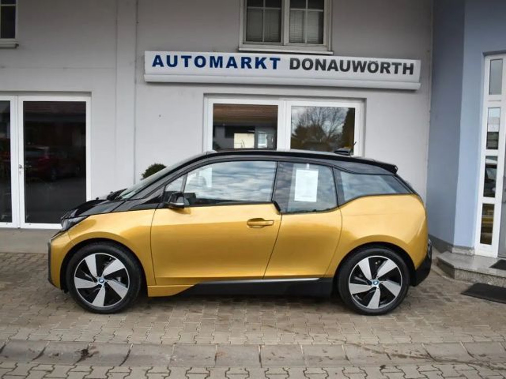BMW i3