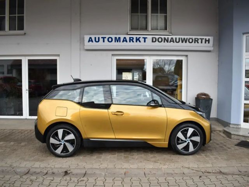 BMW i3