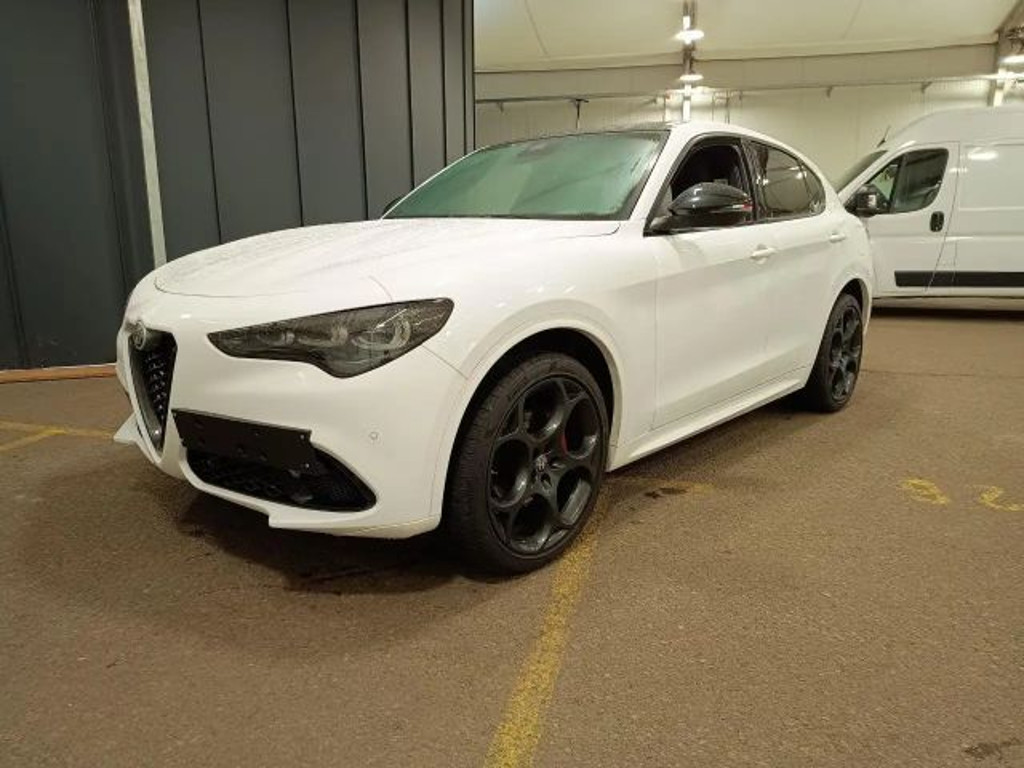 Alfa Romeo Stelvio 2024 Benzine