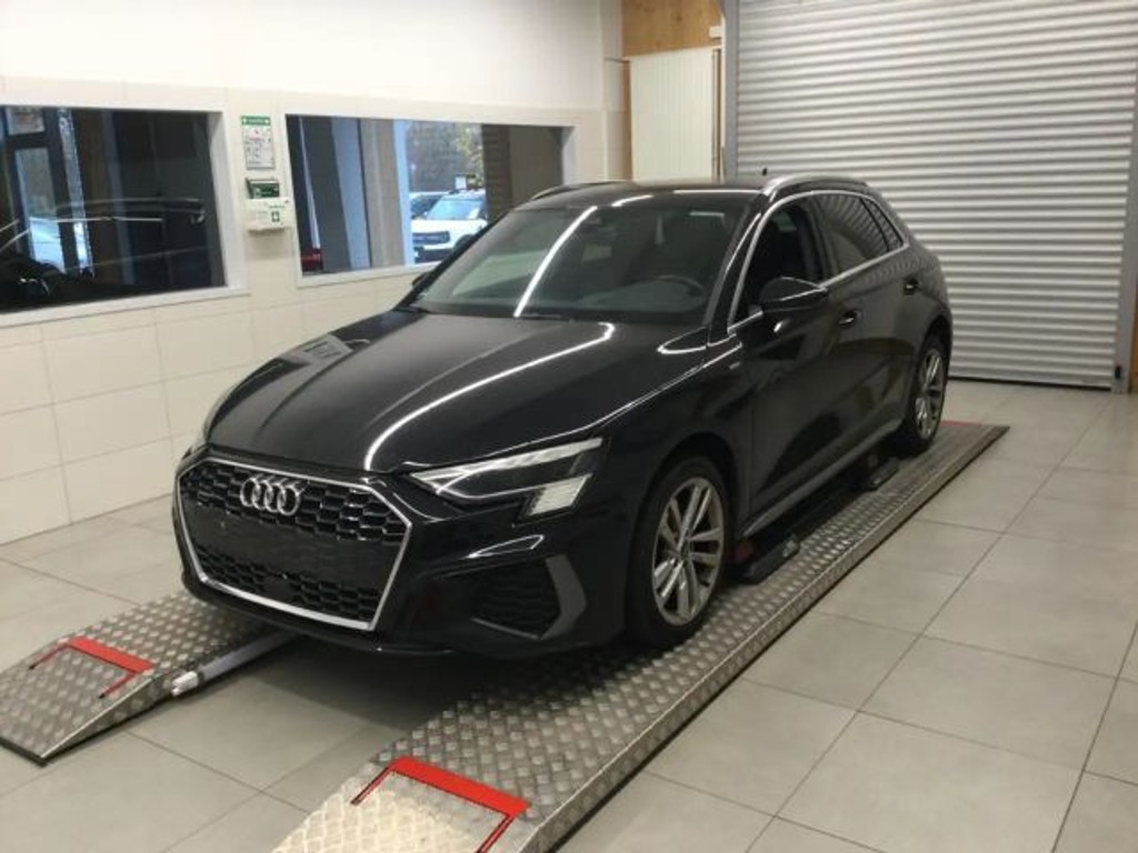 Audi A3 2022 Benzine