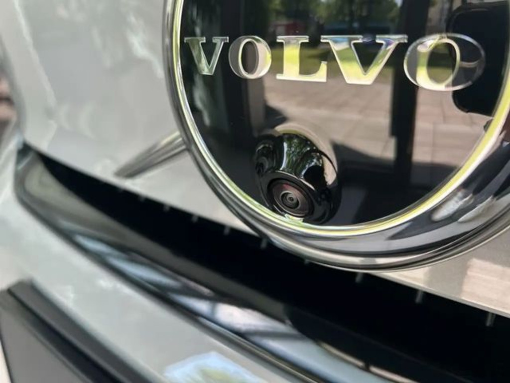 Volvo EX40