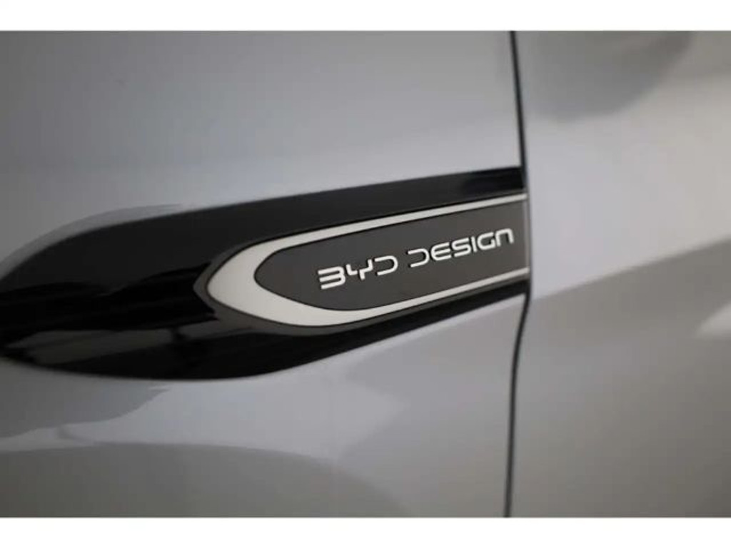 BYD Sealion 7