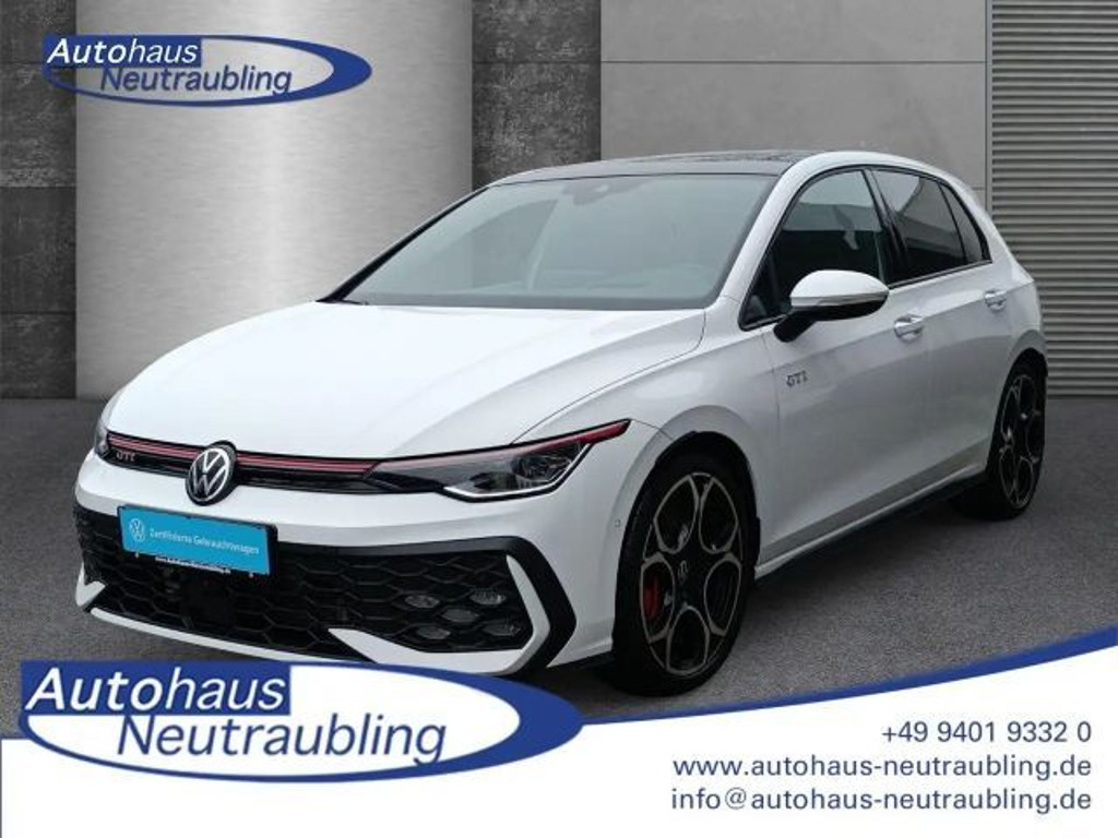 Volkswagen Golf 2024 Benzine