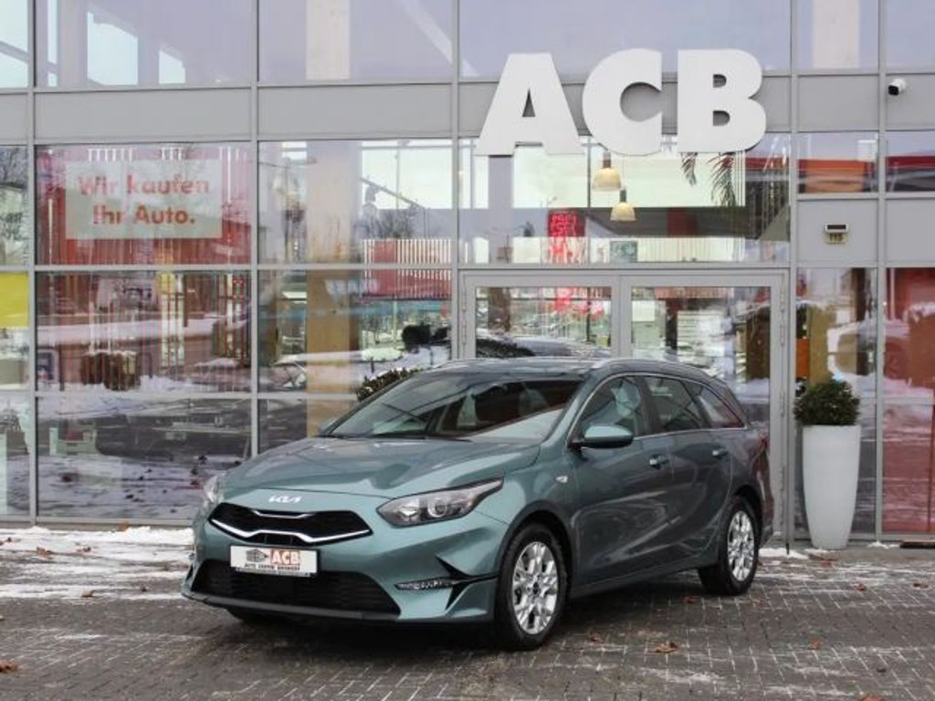 Kia Ceed 2024 Benzine