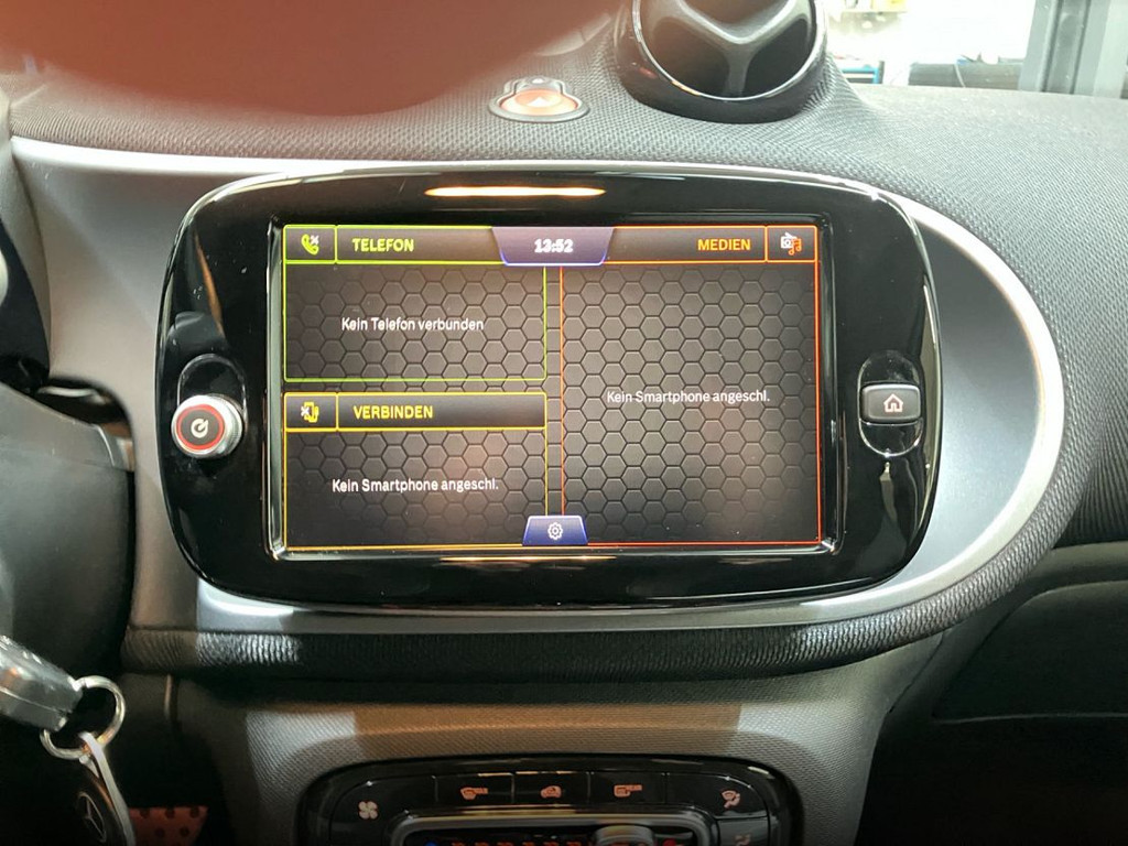 Smart EQ forfour