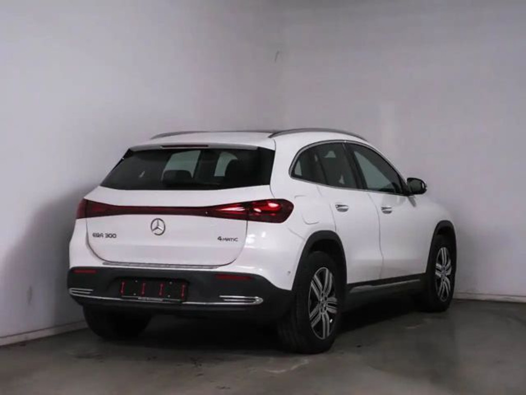 Mercedes-Benz EQA