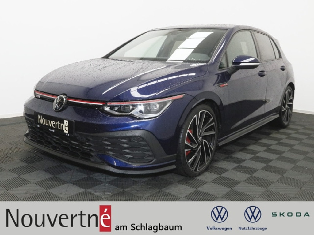 Volkswagen Golf 2023 Benzine
