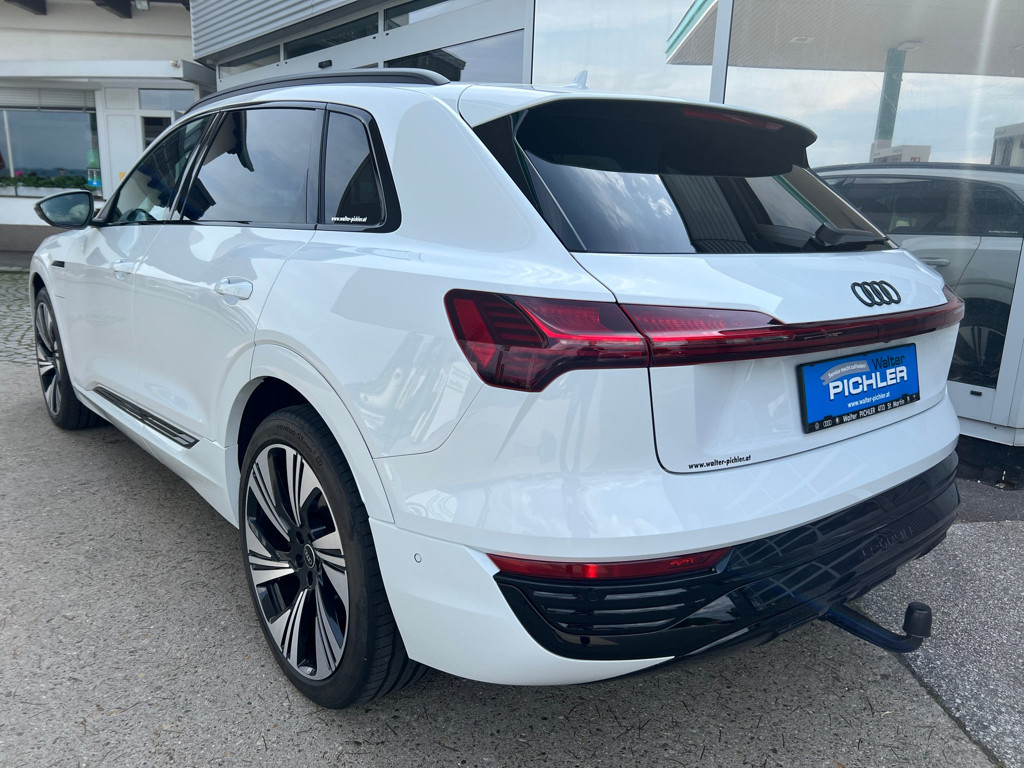 Audi Q8 e-tron