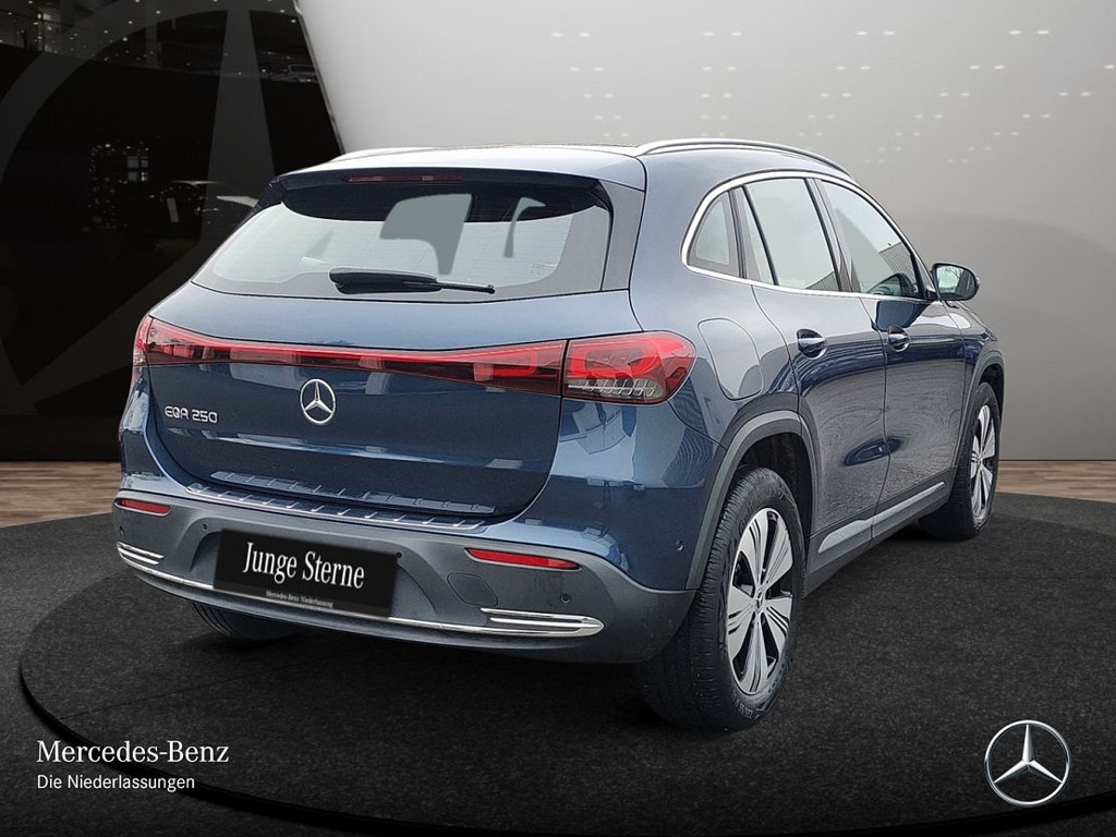 Mercedes-Benz EQA