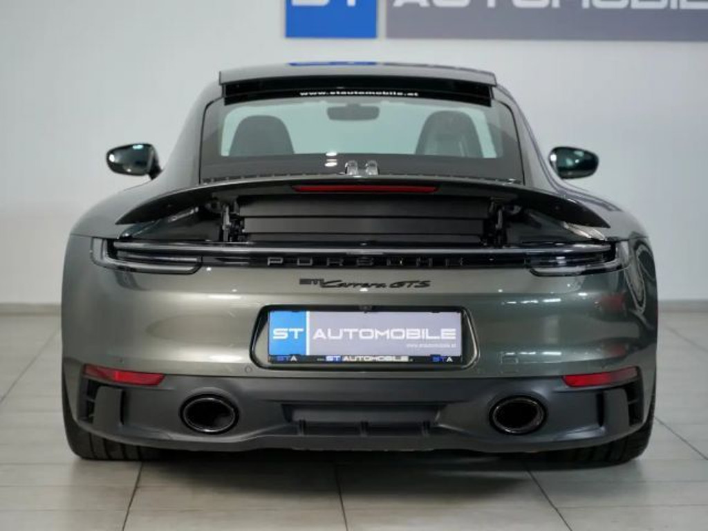 Porsche 992