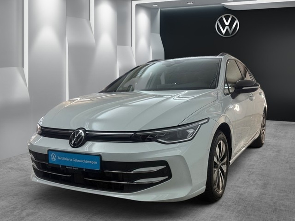 Volkswagen Golf 2025 Benzine
