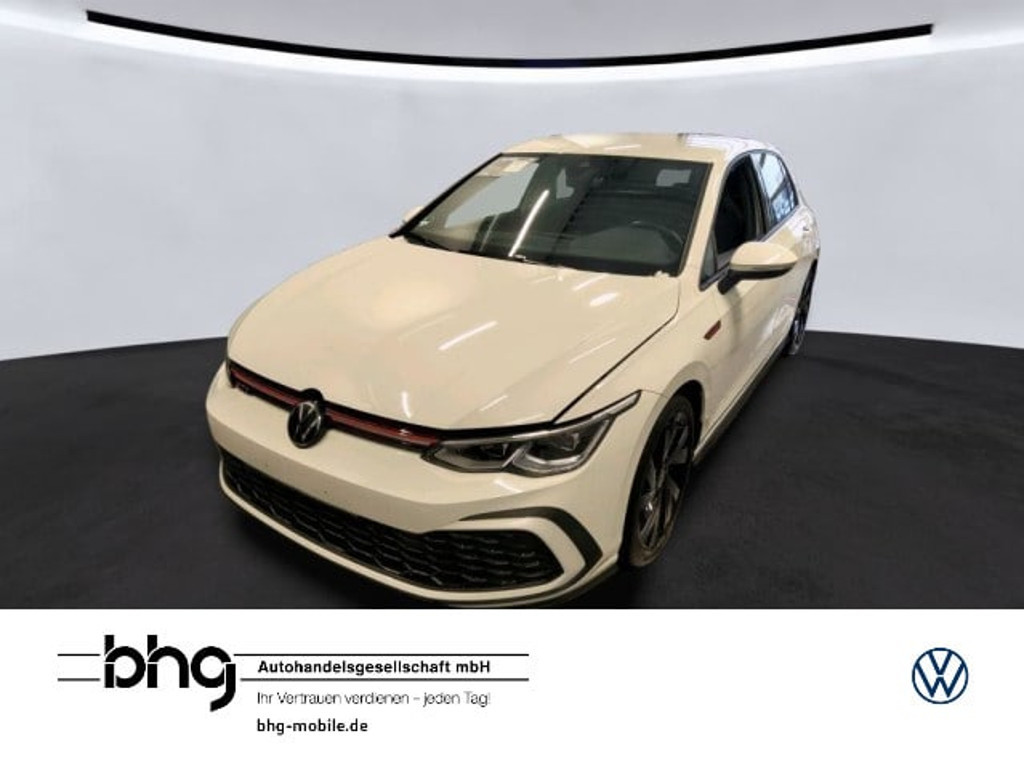 Volkswagen Golf 2023 Benzine