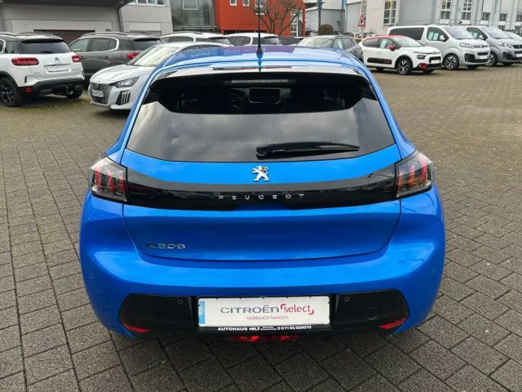 Peugeot e-208