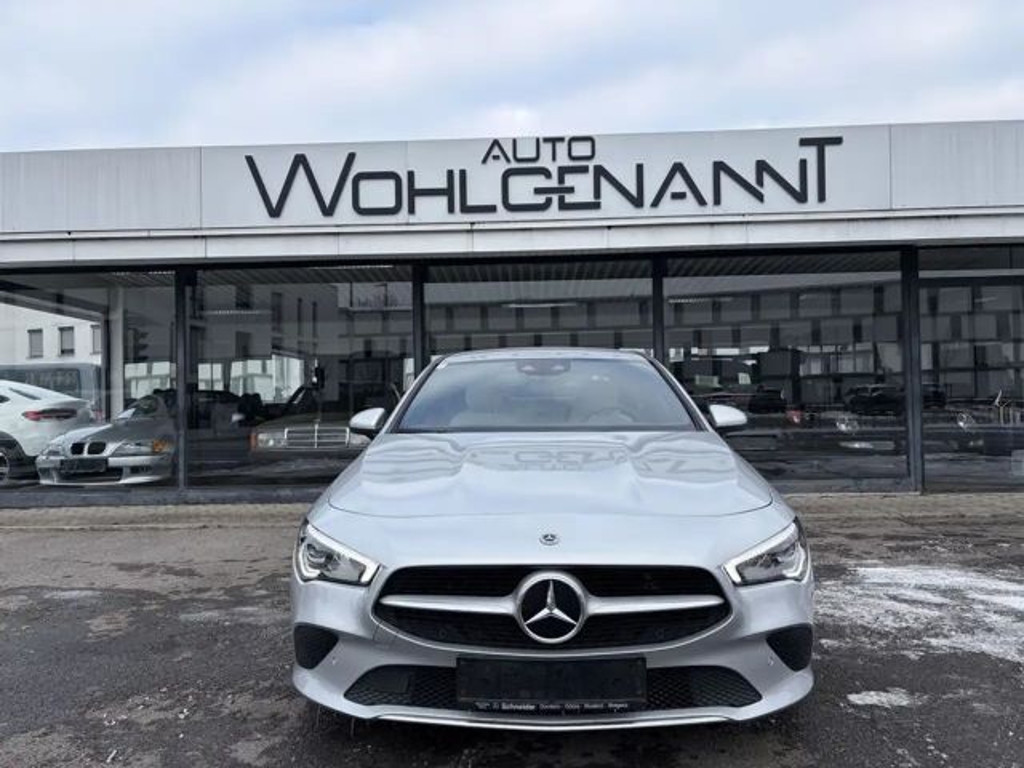 Mercedes-Benz CLA-Klasse 2022 Benzine