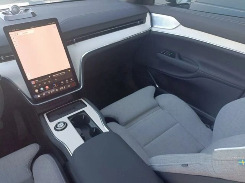 Volvo EX90